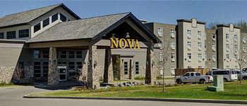 Chateau Nova Hotel Fort Mcmurray Eksteriør billede